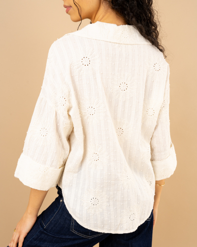 Chemise fleurs brodées