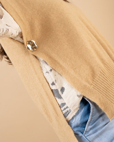 Gilet v boutons côtés