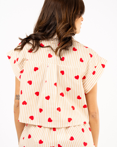Chemise courte coeurs