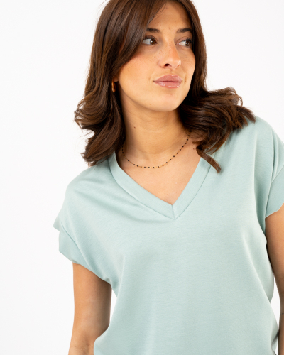 T-Shirt V