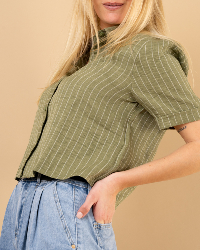 Chemise courte
