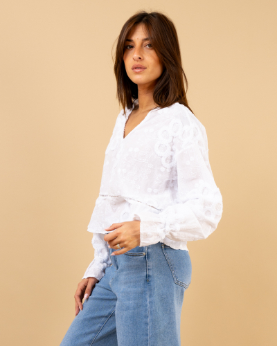Blouse fleurs brodées