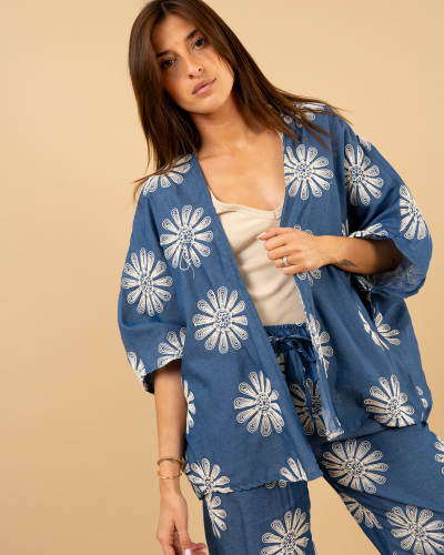 Kimono fleurs brodées