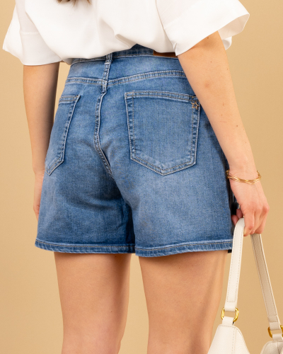 Short grosses fleurs