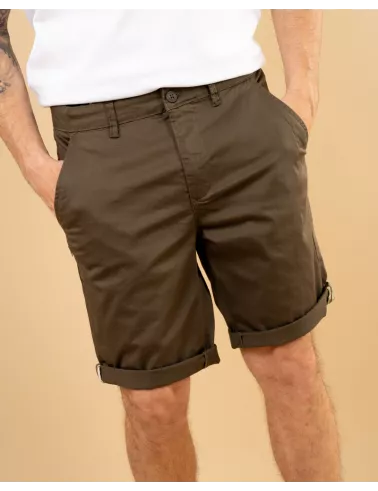 Short chino