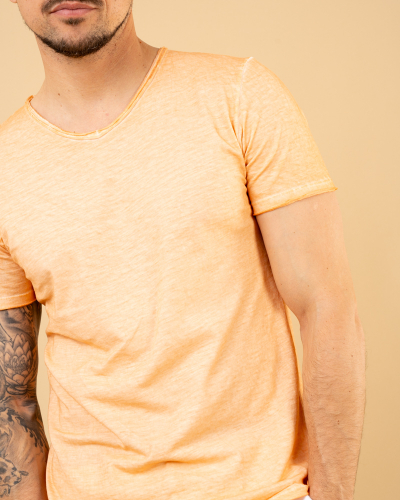 T-Shirt col v