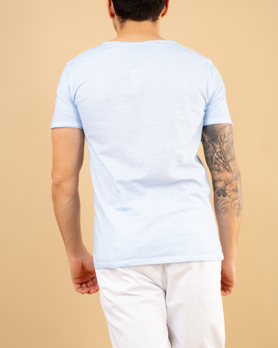 T-Shirt col v