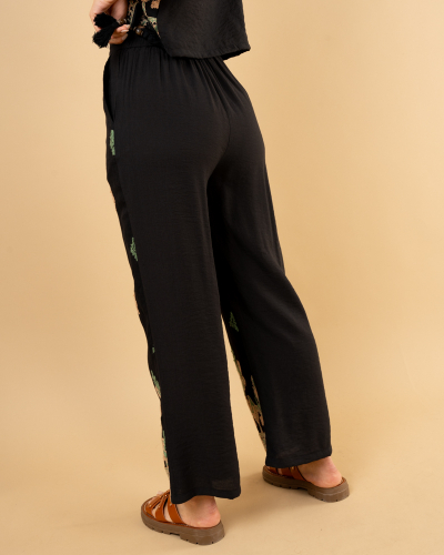 Pantalon brodé