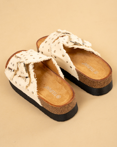 Mules clous