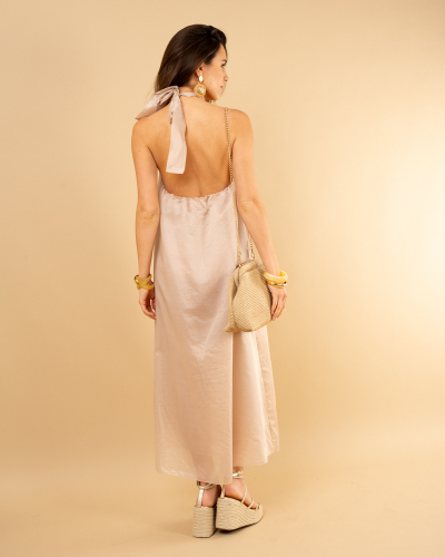 Robe dos nu