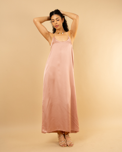 Robe longue satinée