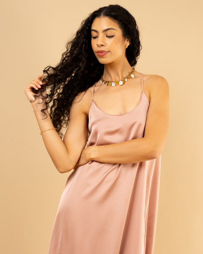 Robe longue satinée