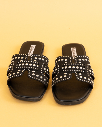 Mules cloutées