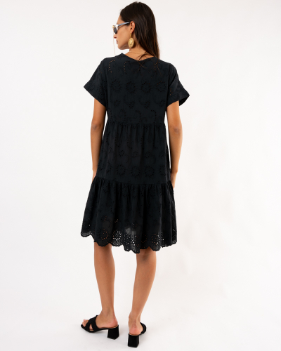 Robe brodée