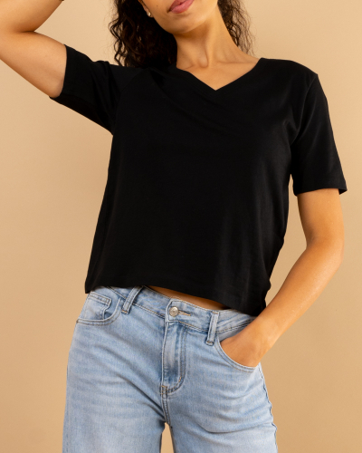 T-Shirt col v