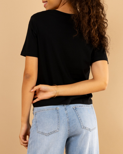 T-Shirt col v