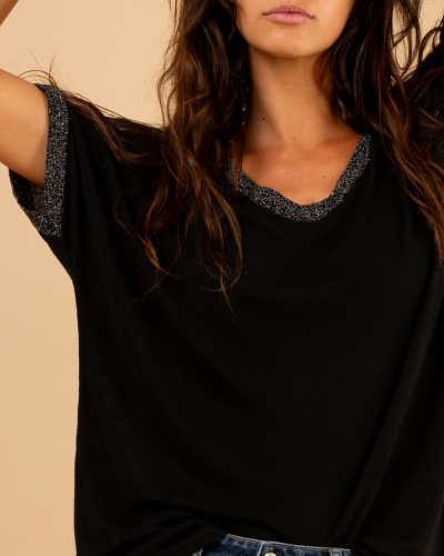 T-Shirt v lacet