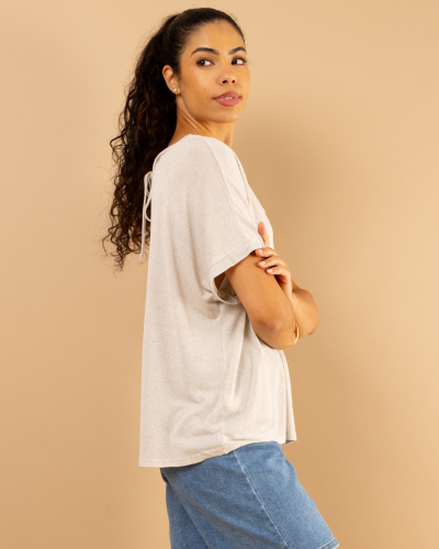 T-Shirt v lacet