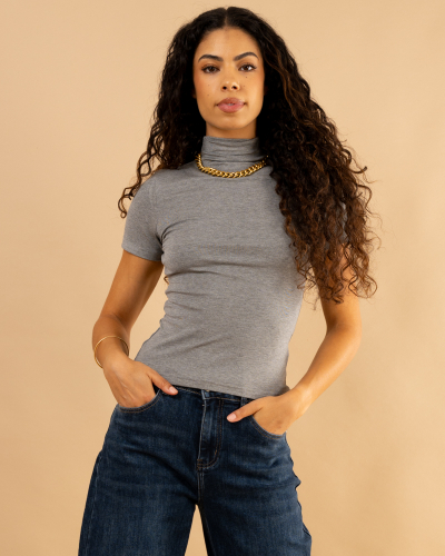 T-shirt col montant