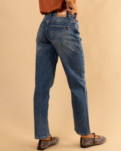 Jean mom