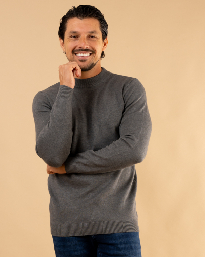 Pull col montant