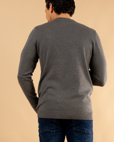 Pull col montant
