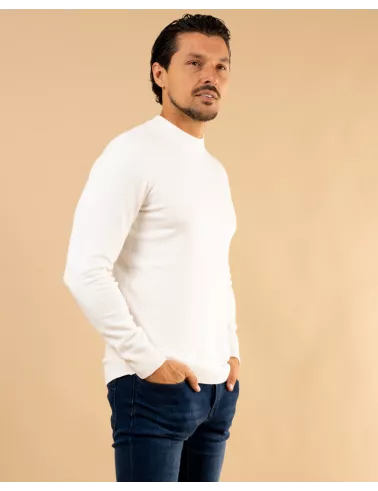 Pull col montant