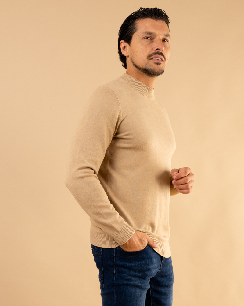 Pull col montant
