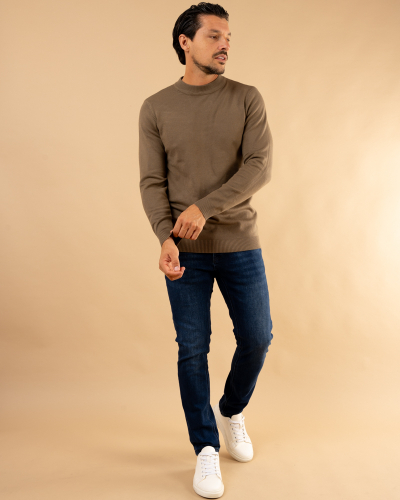 Pull col montant