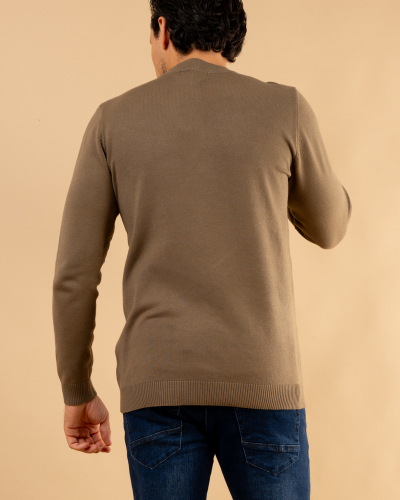 Pull col montant