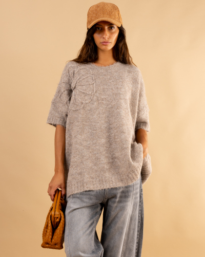 Pull manches courtes fleur