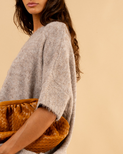Pull manches courtes fleur