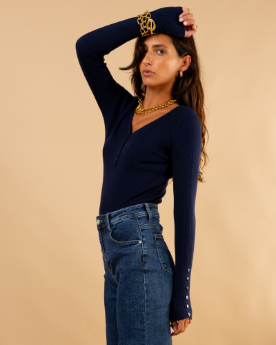 Pull strie boutons