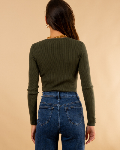 Pull strie boutons