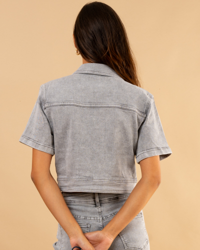 Veste grise manches courtes