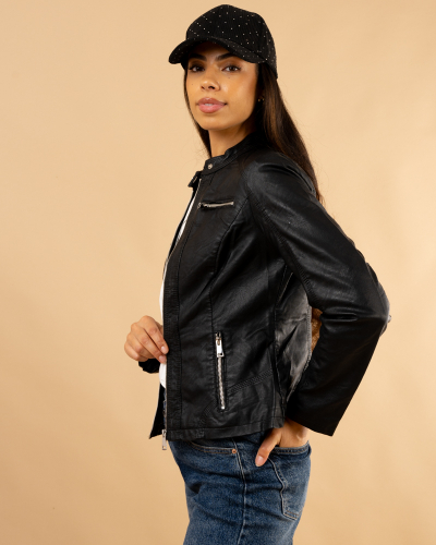Veste simili