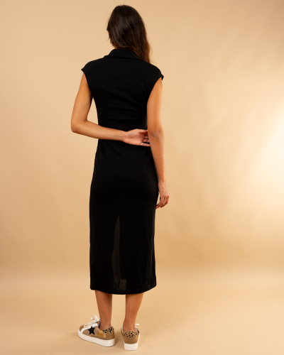 Robe col en v boutons