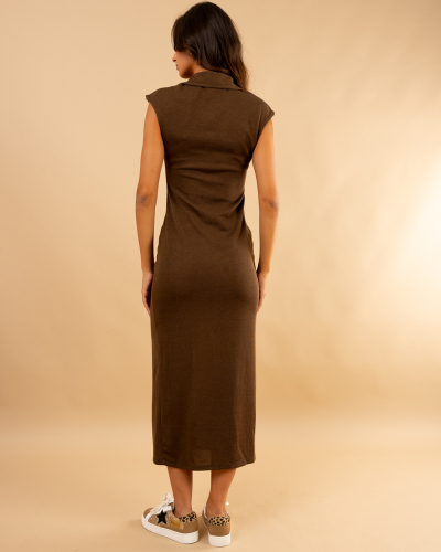 Robe col en v boutons