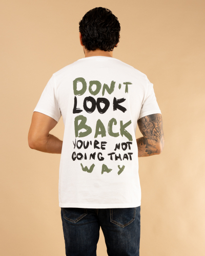 T-Shirt look back
