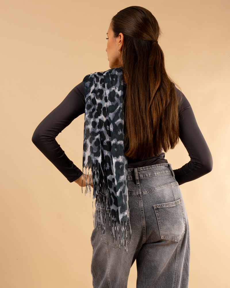Foulard léopard franges