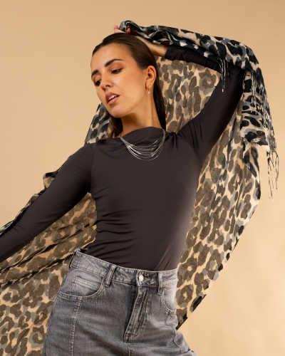 Foulard léopard franges