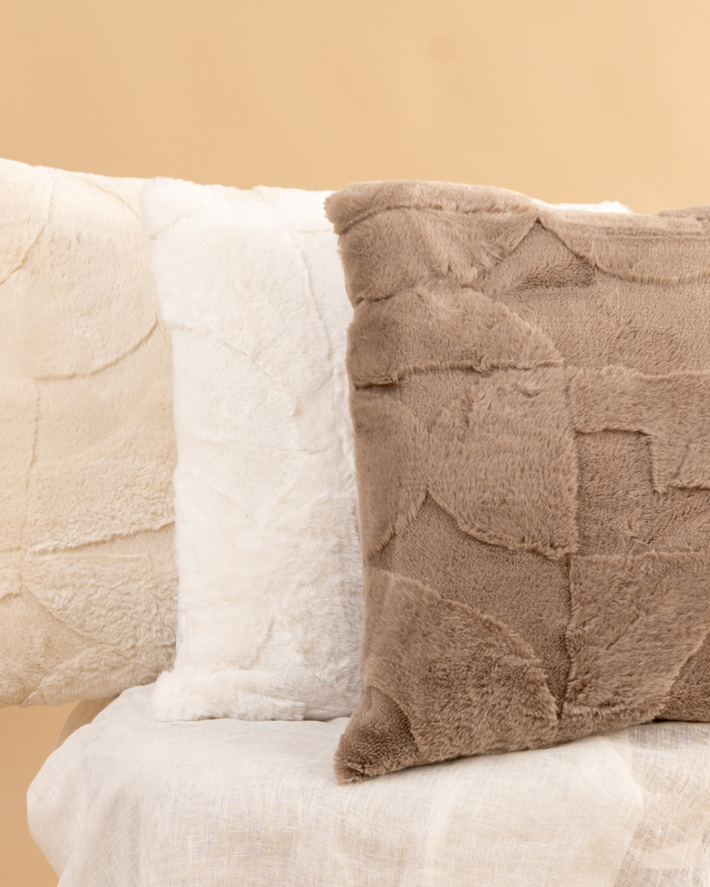 Coussin fourrure