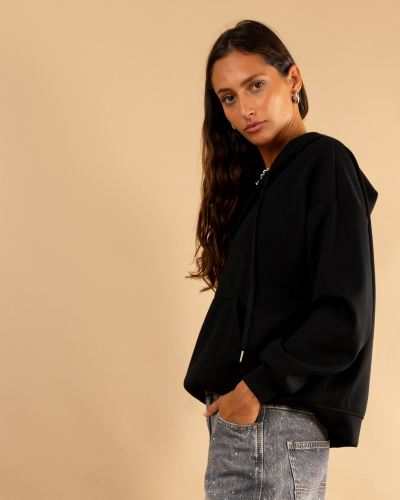 Sweat v capuche