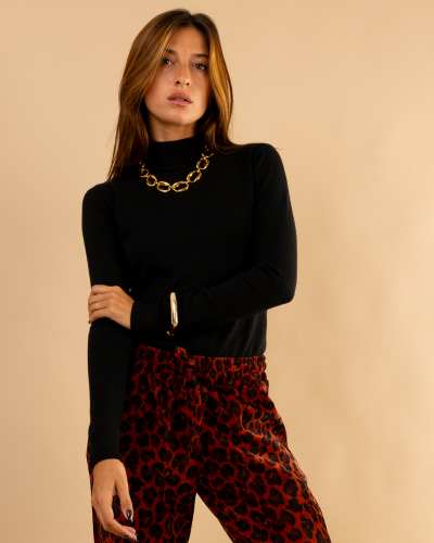 Pull col montant
