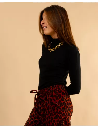 Pull col montant