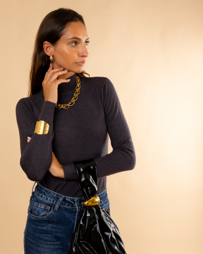 Pull col montant