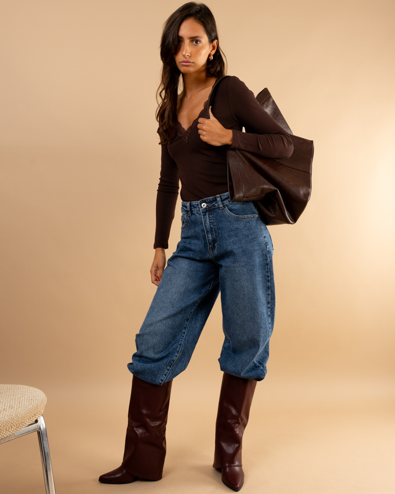 Body côtelé col dentelle