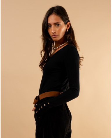 Pull col en v boutons