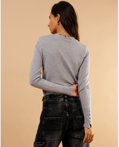 Pull col en v boutons