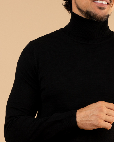 Pull col roulé
